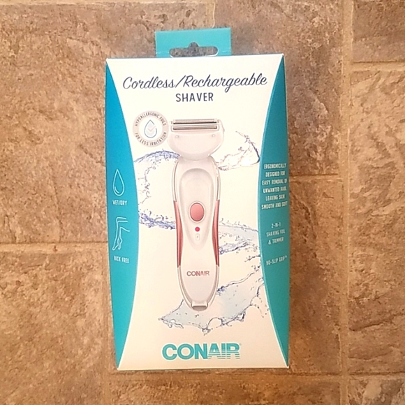 Conair cordless rechargeable shaver wet/dry 2 in 1 shaving foil and trimmer - Picture 1 of 6